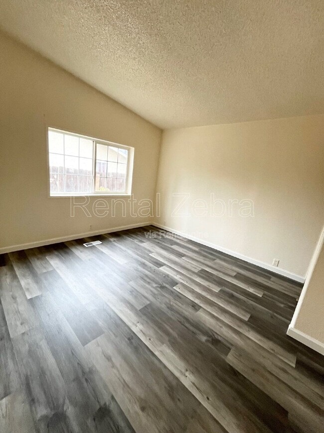 Building Photo - 6826 Rubi Ct