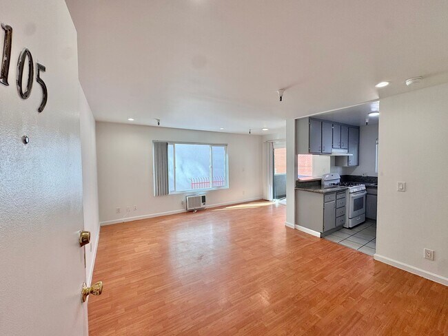 Interior Photo - SA