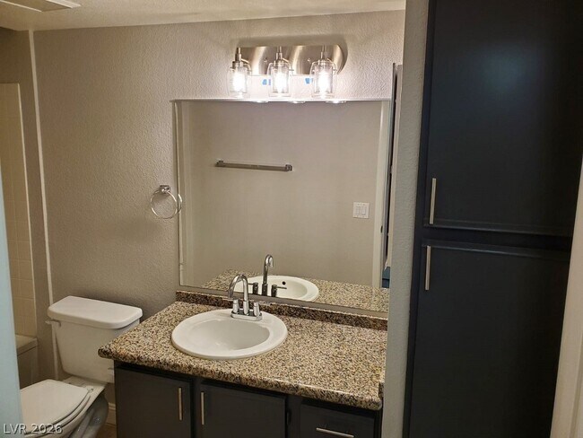 Building Photo - 5055 W Hacienda Ave