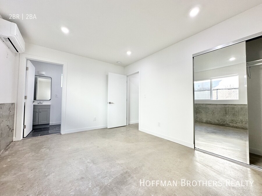 Building Photo - 2429 W Ave 33