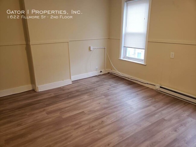 Building Photo - Great one Bedroom Apartment FOR RENT!