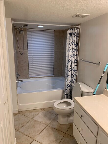 Building Photo - 4149 Residence Dr