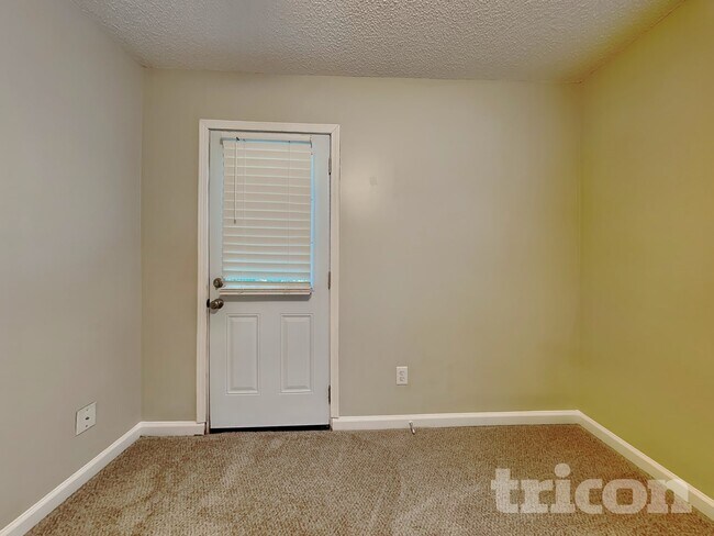 Building Photo - 1555 Mill Creek Rd