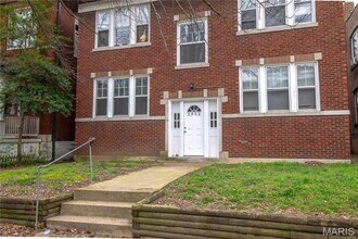 Building Photo - 2852 Shenandoah Ave