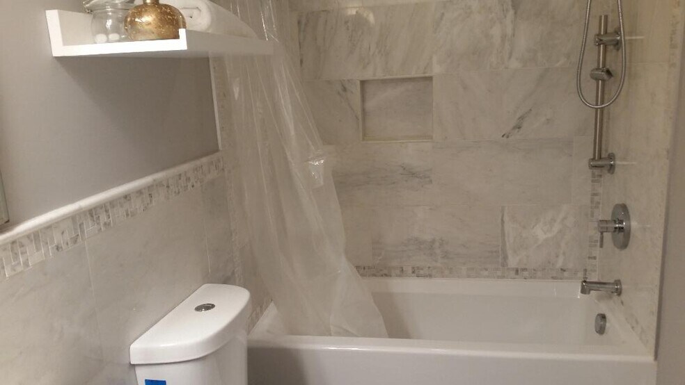 Building Photo - 84 Q St NW