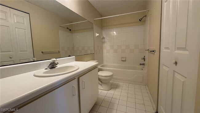 Building Photo - 11490 Villa Grand