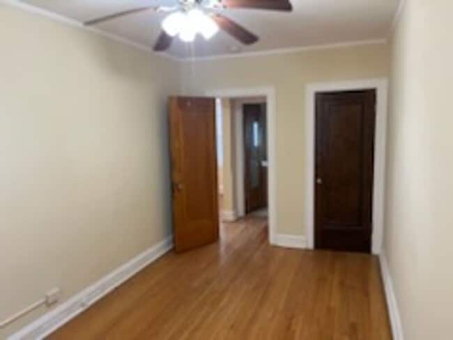 Building Photo - Condo wFREE HEAT in Belmont Cragin! In-uni...