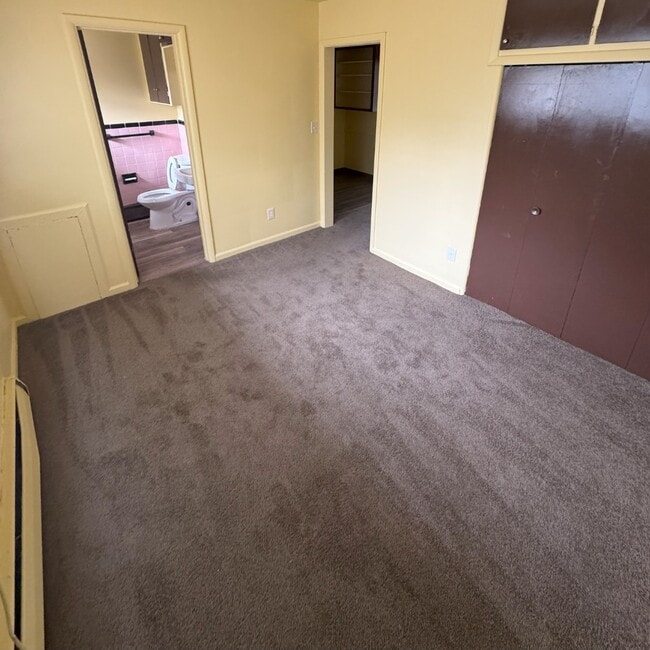 Building Photo - Cozy 1-Bedroom Apartment – 19751 Marx St, ...