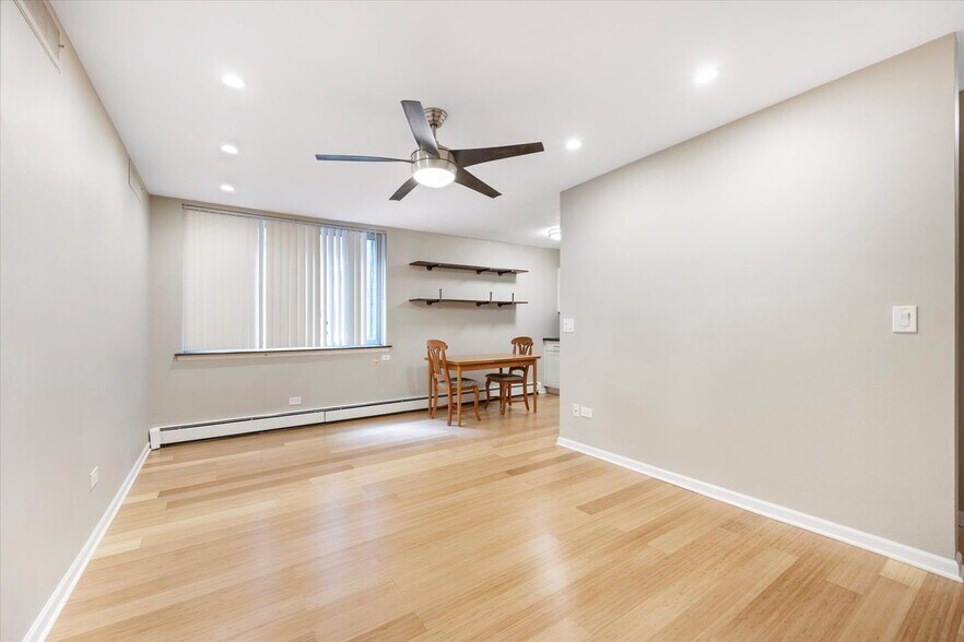 Building Photo - 2629 N Hampden Ct