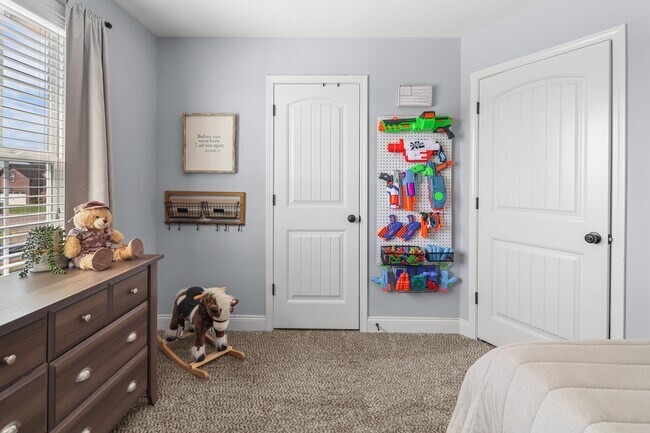 Building Photo - 773 Banister Dr