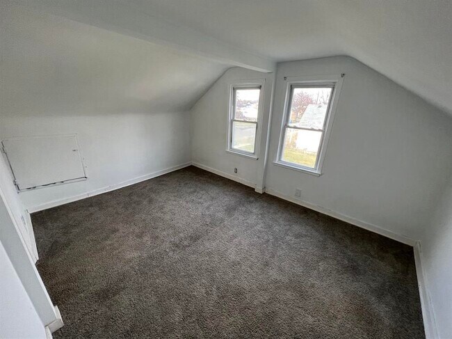 Building Photo - 8269 Rivard Ave