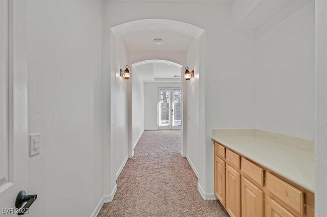 Building Photo - 7221 Sandy Plains Ave