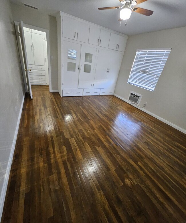 Building Photo - Apartments Available Now
