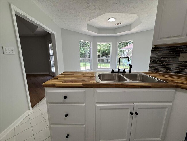 Building Photo - 6524 Foxleigh Ct