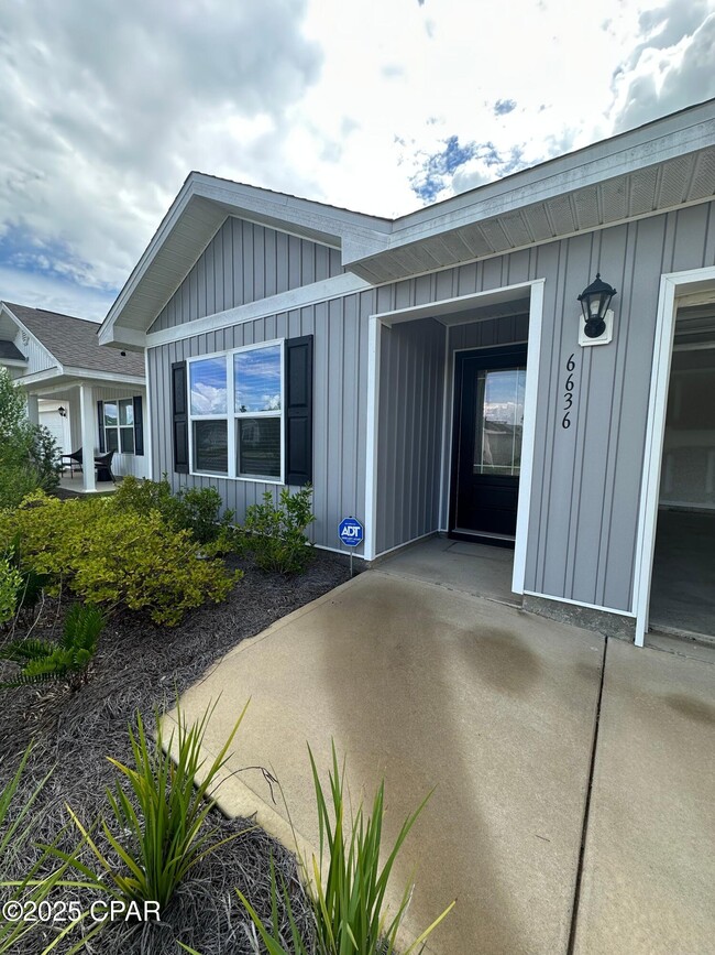 Building Photo - 6636 Slabinski Ln