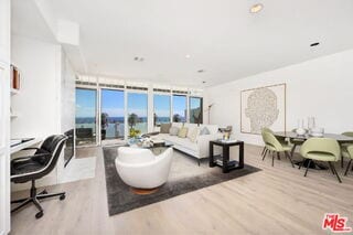 Building Photo - 27400 CA-1