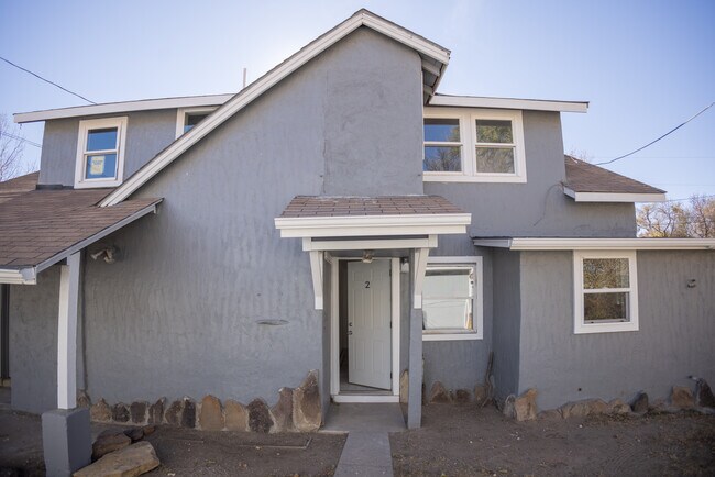 Primary Photo - 502 S 1st St