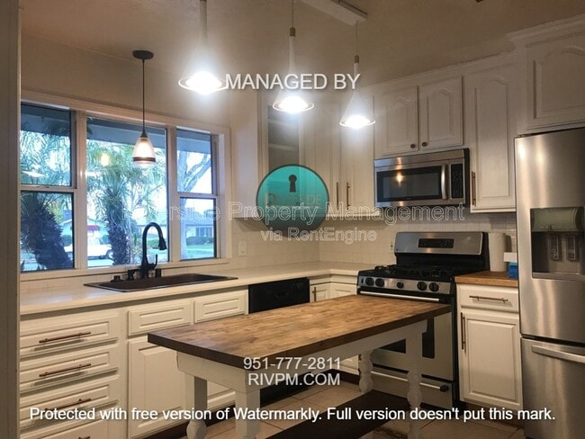 Building Photo - 6698 Nicolett St