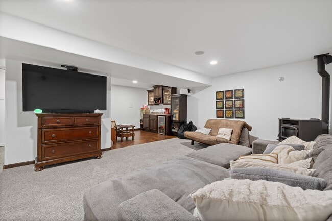 Building Photo - 8017 Brooks Lp