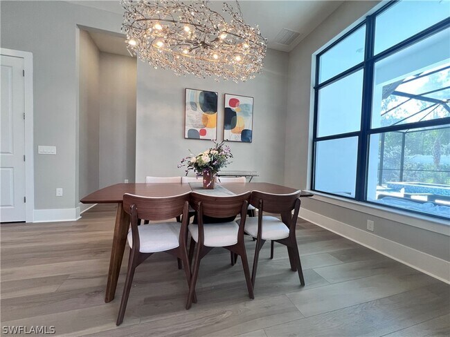 Building Photo - 9124 Raintree St