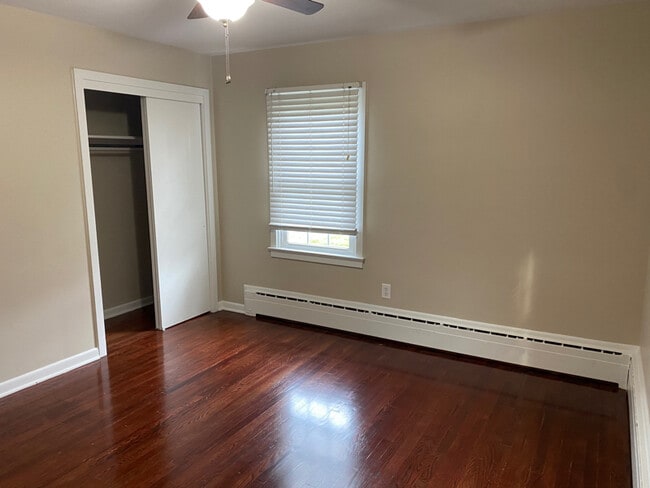 Building Photo - 1306 Vanceright Cir