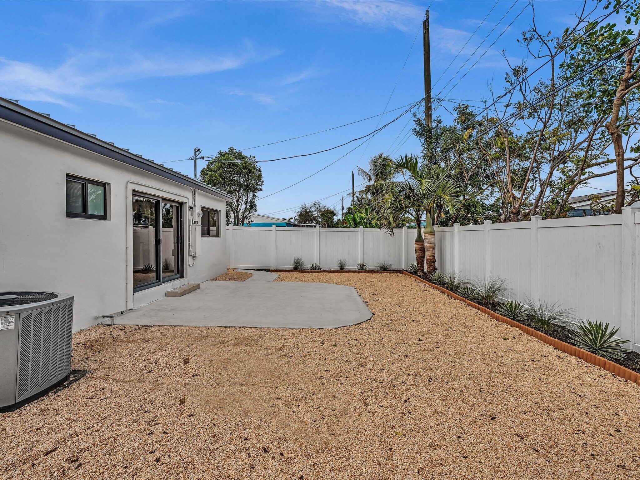 Room for bbq's - 5408 NE 3rd Ter