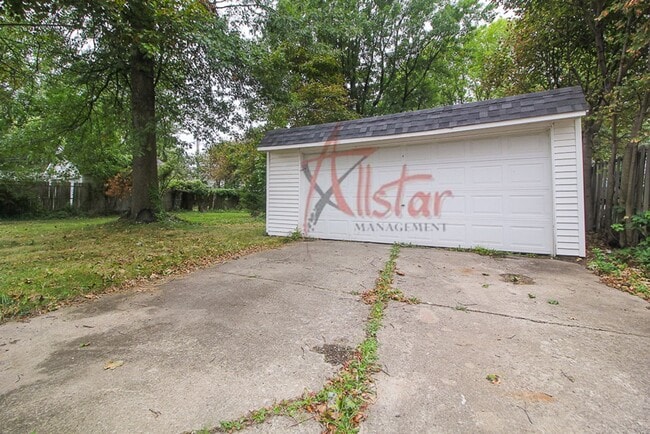 Building Photo - 3821 Delmore Rd