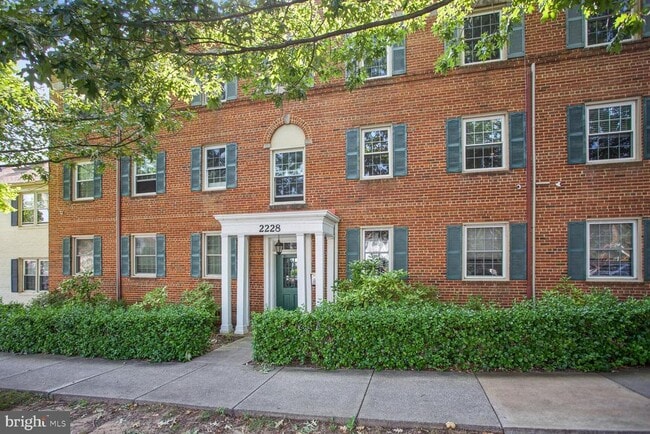 Primary Photo - 2228 Washington Ave