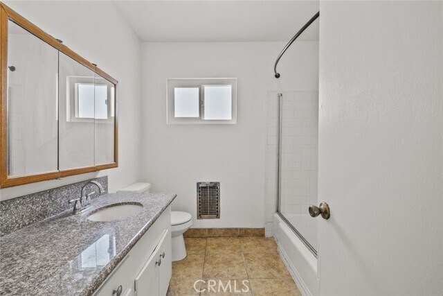 Building Photo - 1601 College View Dr