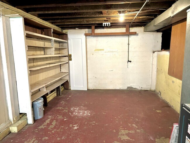 Building Photo - KLEEK03