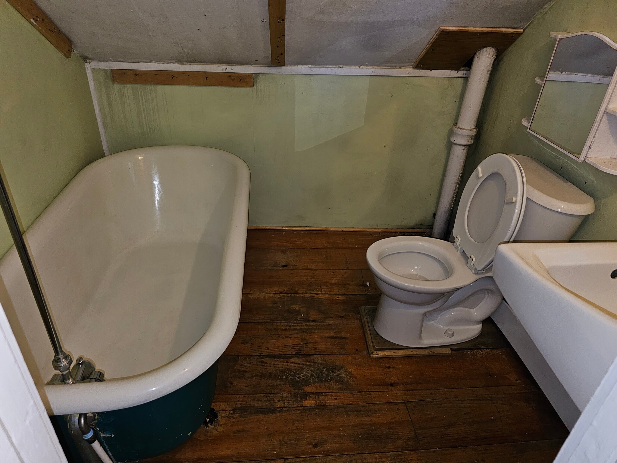 Building Photo - 35 Beech St