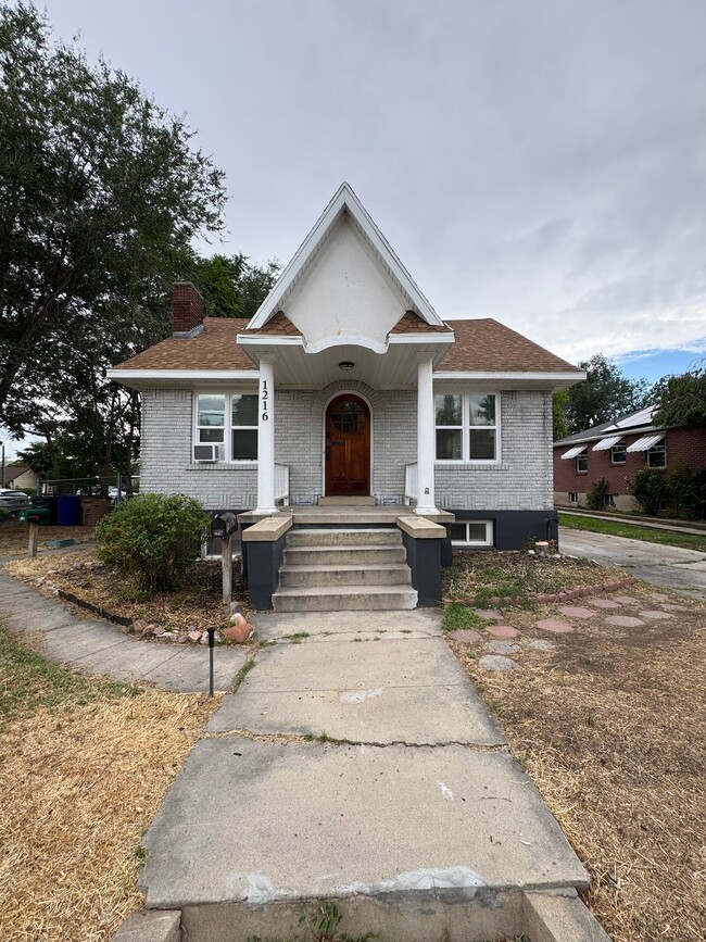 Building Photo - 1216 S 1100 E