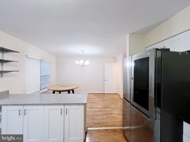 Building Photo - 6 Lazy Hollow Way