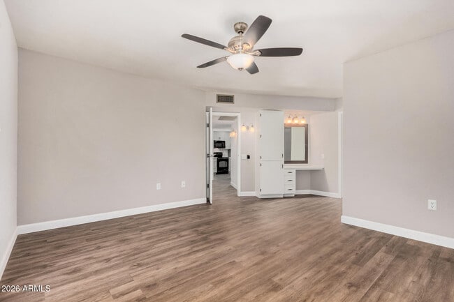 Building Photo - 16635 N 103rd Ave