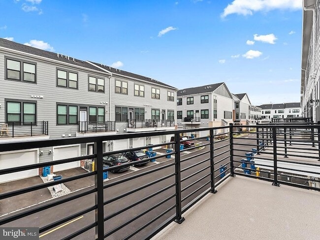 Building Photo - 715 Parker Blvd