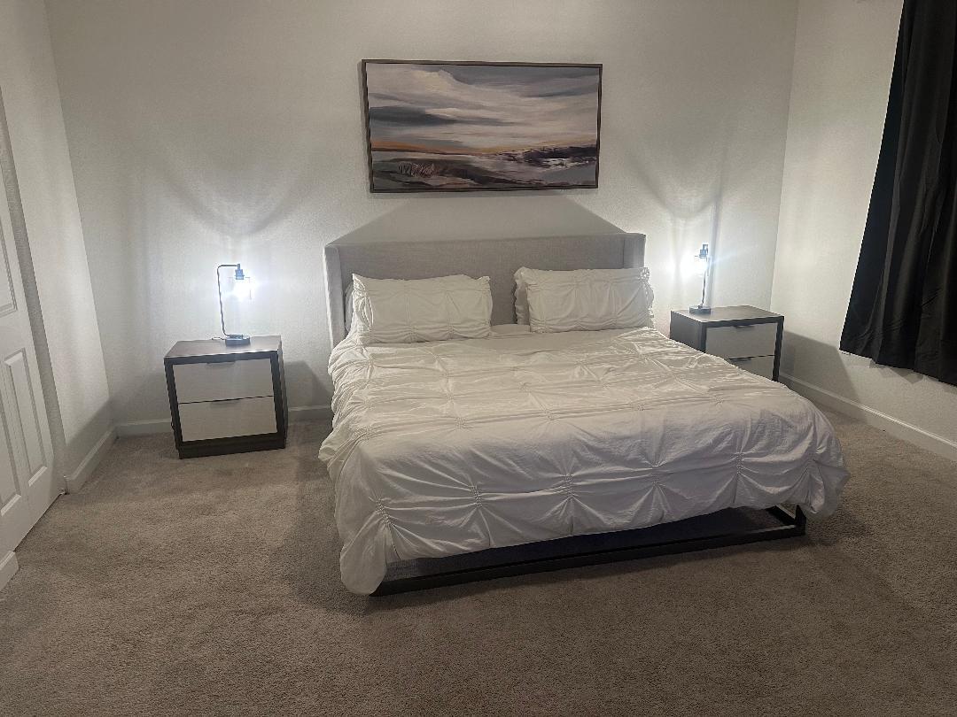 Master bedroom & suite. - 2761 NW 55th Way