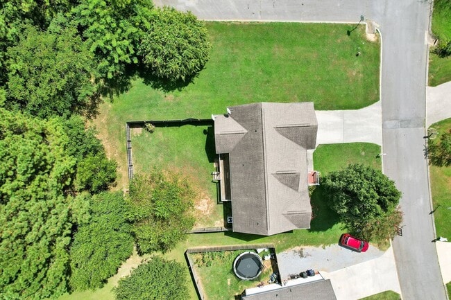 Building Photo - REDUCED!!! BEAUTIFUL HOME