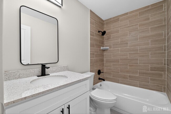 Building Photo - 172 Nathan Dr