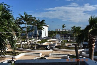Building Photo - 13499 Biscayne Blvd
