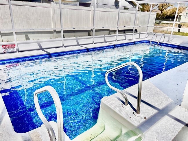 Building Photo - 7721 Heather St