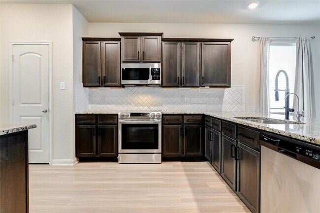 Building Photo - 1202 Rare Fancy Dr