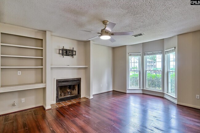 Building Photo - 45 Battery Walk Ct