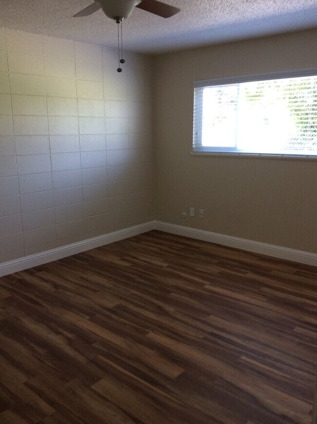 Building Photo - 1525 Atlanta Ct