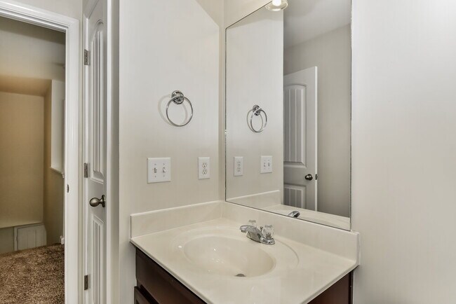 Building Photo - 3159 Aidan Ln