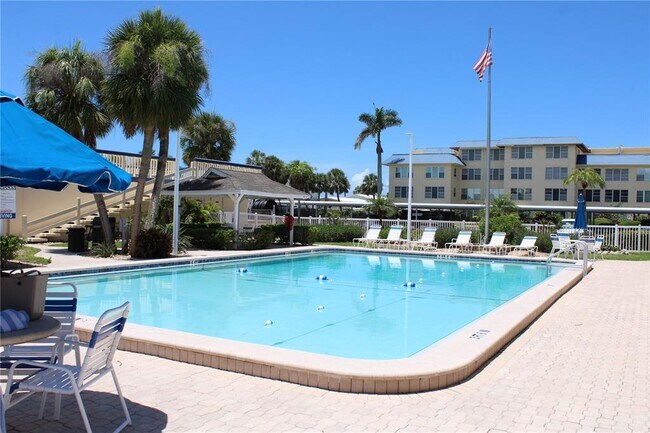 Building Photo - 3810 Gulf of Mexico Dr