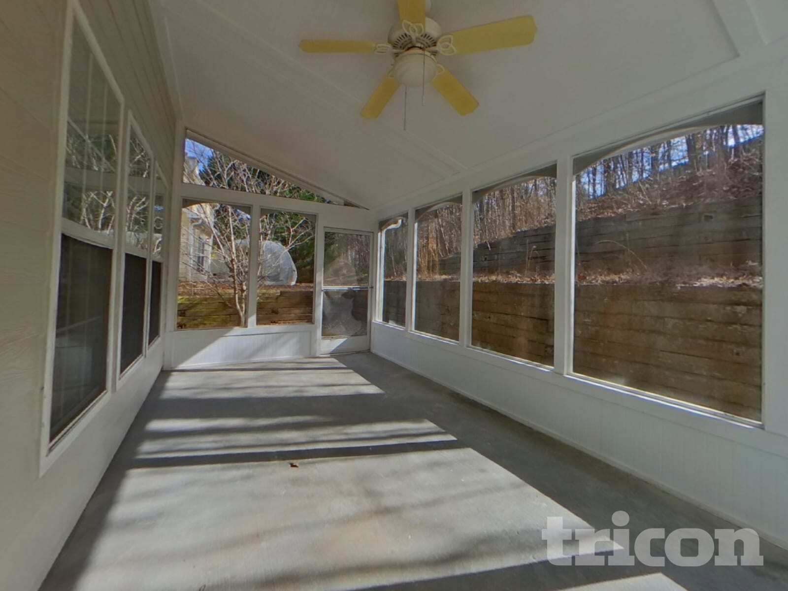 Building Photo - 1560 Highland Farm Dr