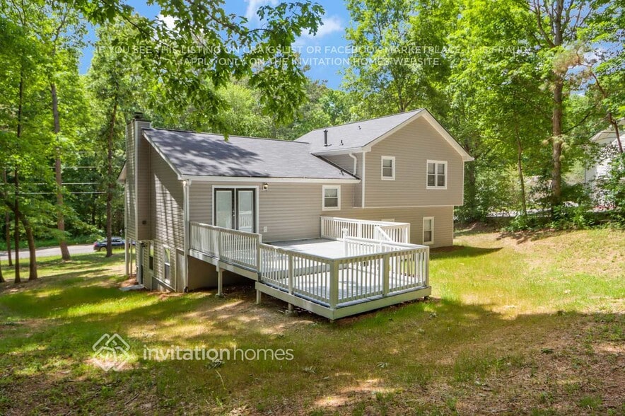 Building Photo - 4130 Summer Wood Dr