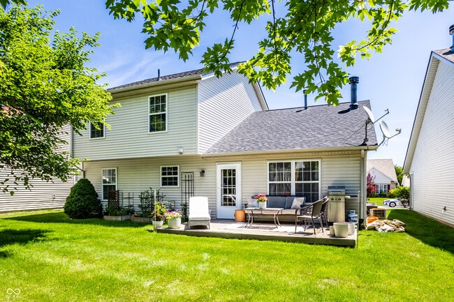 Building Photo - 14924 Oak Rd