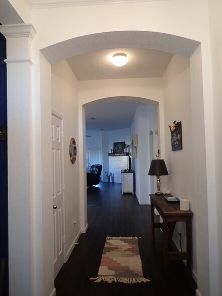 Building Photo - 9801 Willowick Ave