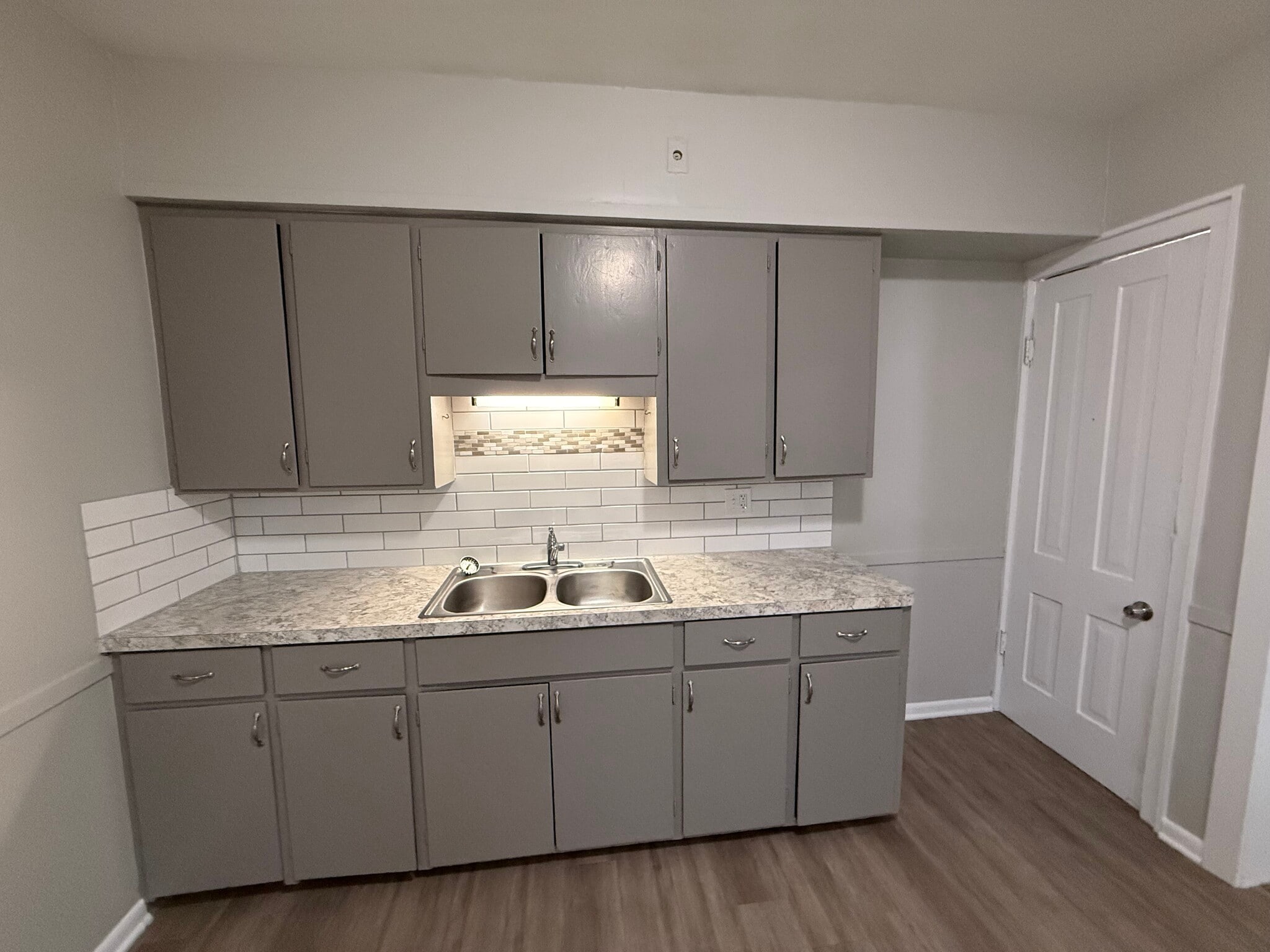 Building Photo - 217 Ghilda Pl NE